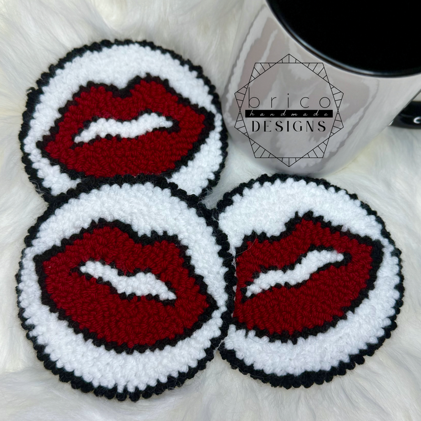 Red Lips Mug Rug